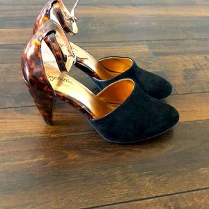 Suede & animal print ankle shoes 3.5” heels.